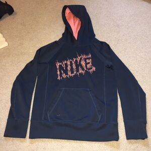 Nike hoodie size M therma fit